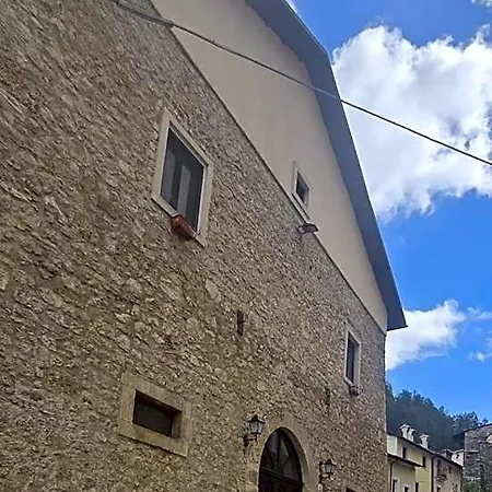 Natros Rocca Pia